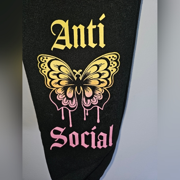 Rue21 Pants - Rue 21 Women's Black Anti-social Butterfly Boyfriend Jogger Sz S NWT